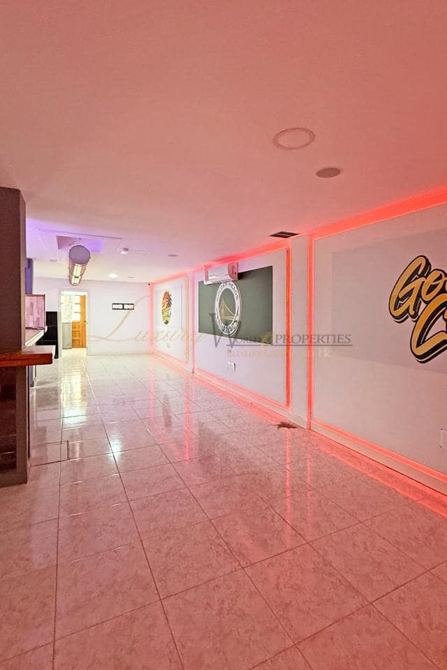 Negocio de 1 habitación en Costa Adeje en venta - 850.000 € (Ref: 10060889)