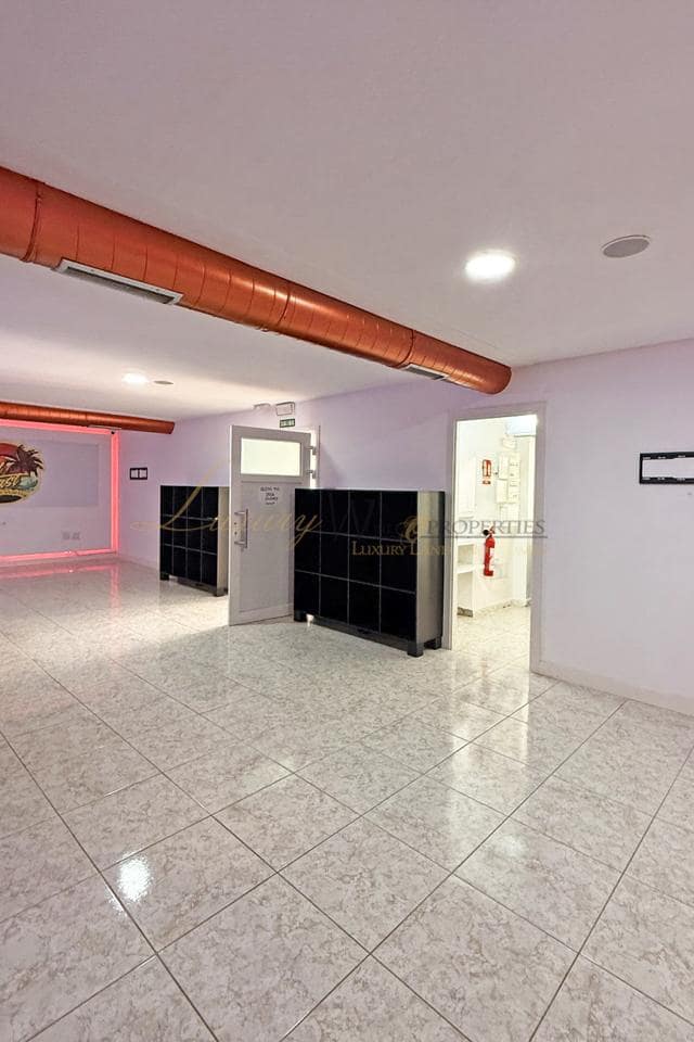 Negocio de 1 habitación en Costa Adeje en venta - 850.000 € (Ref: 10060889)