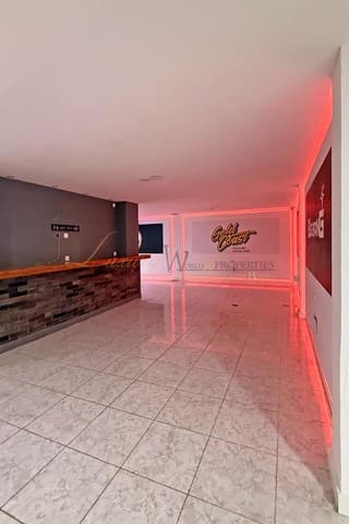 1 soveværelse Virksomhed til salg i Playa del Duque, Adeje - € 850.000 (Ref: 10060889)