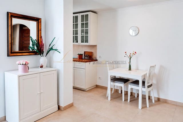 2 Zimmer Wohnung zu verkaufen in Playa de las Americas, Arona mit Pool - 550.000 € (Ref: 10065332)