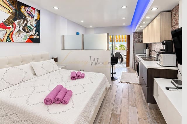 Leilighet til salgs i Playa de las Americas, Arona med svømmebasseng - € 320 000 (Ref: 10080051)