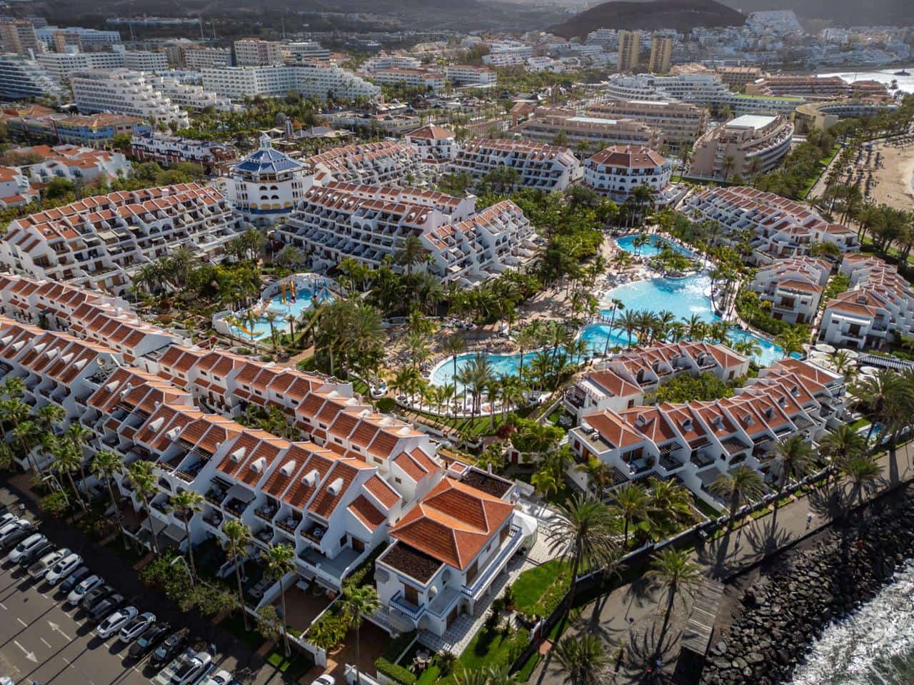 Leilighet til salgs i Playa de las Americas med svømmebasseng - € 320 000 (Ref: 10080051)