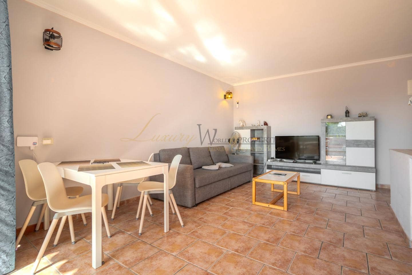 1 chambre Appartement à vendre à Costa del Silencio avec piscine garage - 219 000 € (Ref: 10091437)