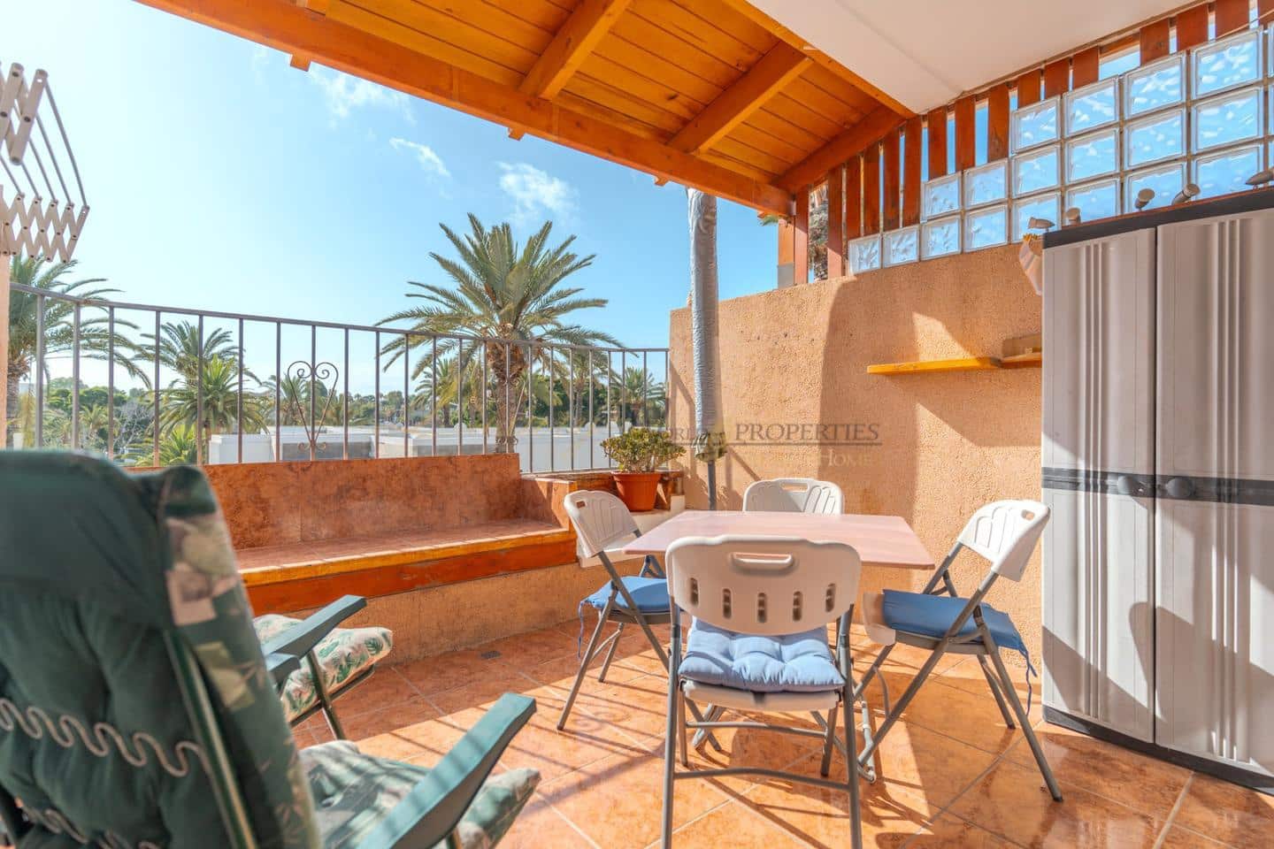 1 chambre Appartement à vendre à Costa del Silencio avec piscine garage - 219 000 € (Ref: 10091437)