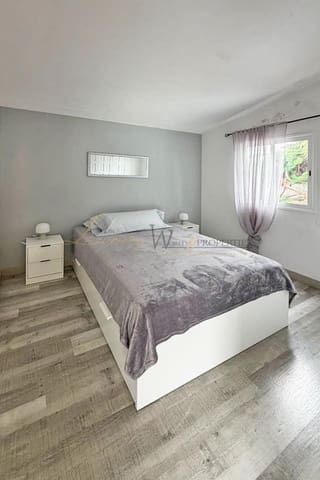 2 chambre Appartement à vendre à Costa del Silencio, Arona avec piscine - 189 000 € (Ref: 10095785)