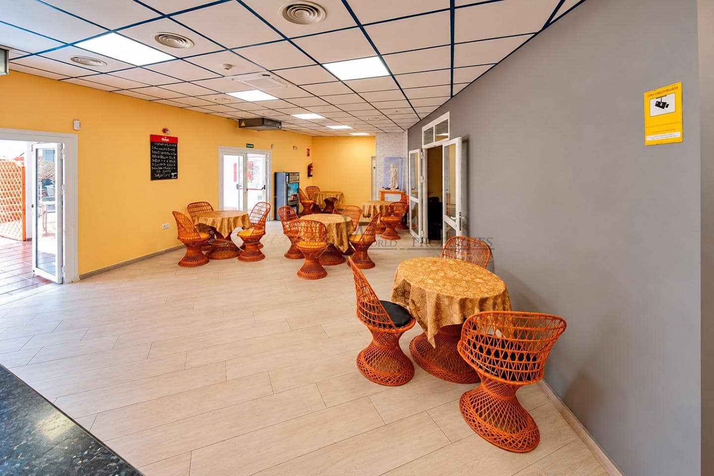 2 soverom Bedrift til leie i Costa del Silencio - € 1 300 (Ref: 10098940)