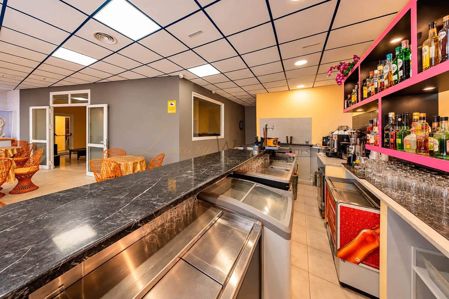 2 soverom Bedrift til leie i Costa del Silencio - € 1 300 (Ref: 10098940)