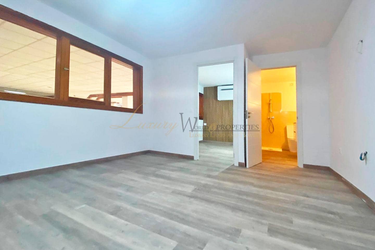 1 makuuhuone Asunto myytävänä paikassa Costa Adeje mukana uima-altaan - 230 000 € (Ref: 10120530)