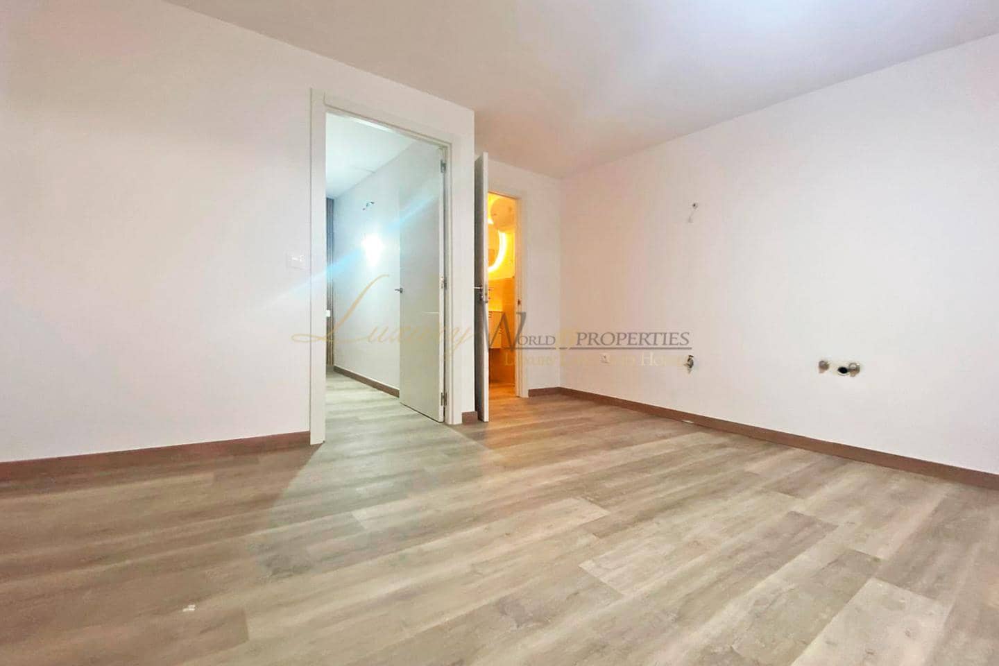 1 makuuhuone Asunto myytävänä paikassa Costa Adeje mukana uima-altaan - 230 000 € (Ref: 10120530)
