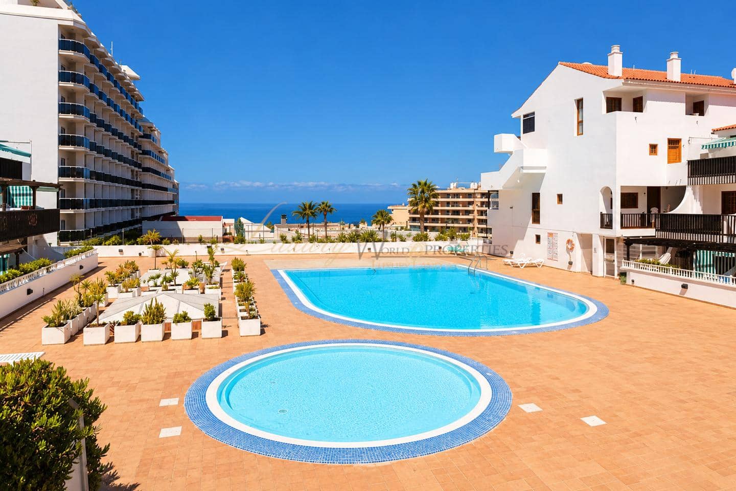 1 makuuhuone Asunto myytävänä paikassa Costa Adeje mukana uima-altaan - 230 000 € (Ref: 10120530)