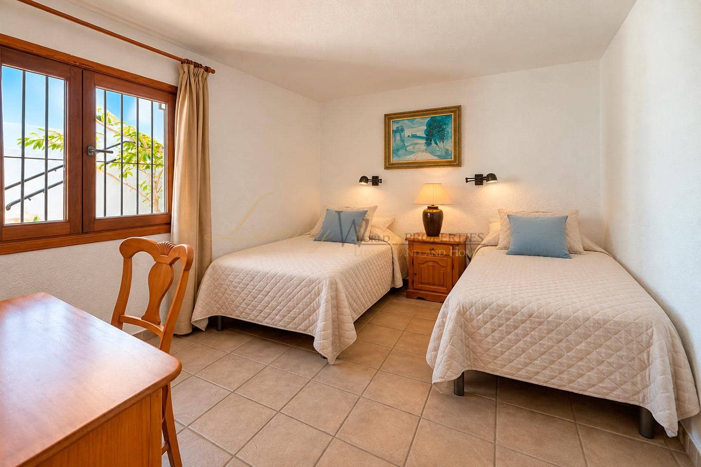 2 slaapkamer Flat te koop in Los Cristianos met zwembad - € 279.000 (Ref: 10130374)