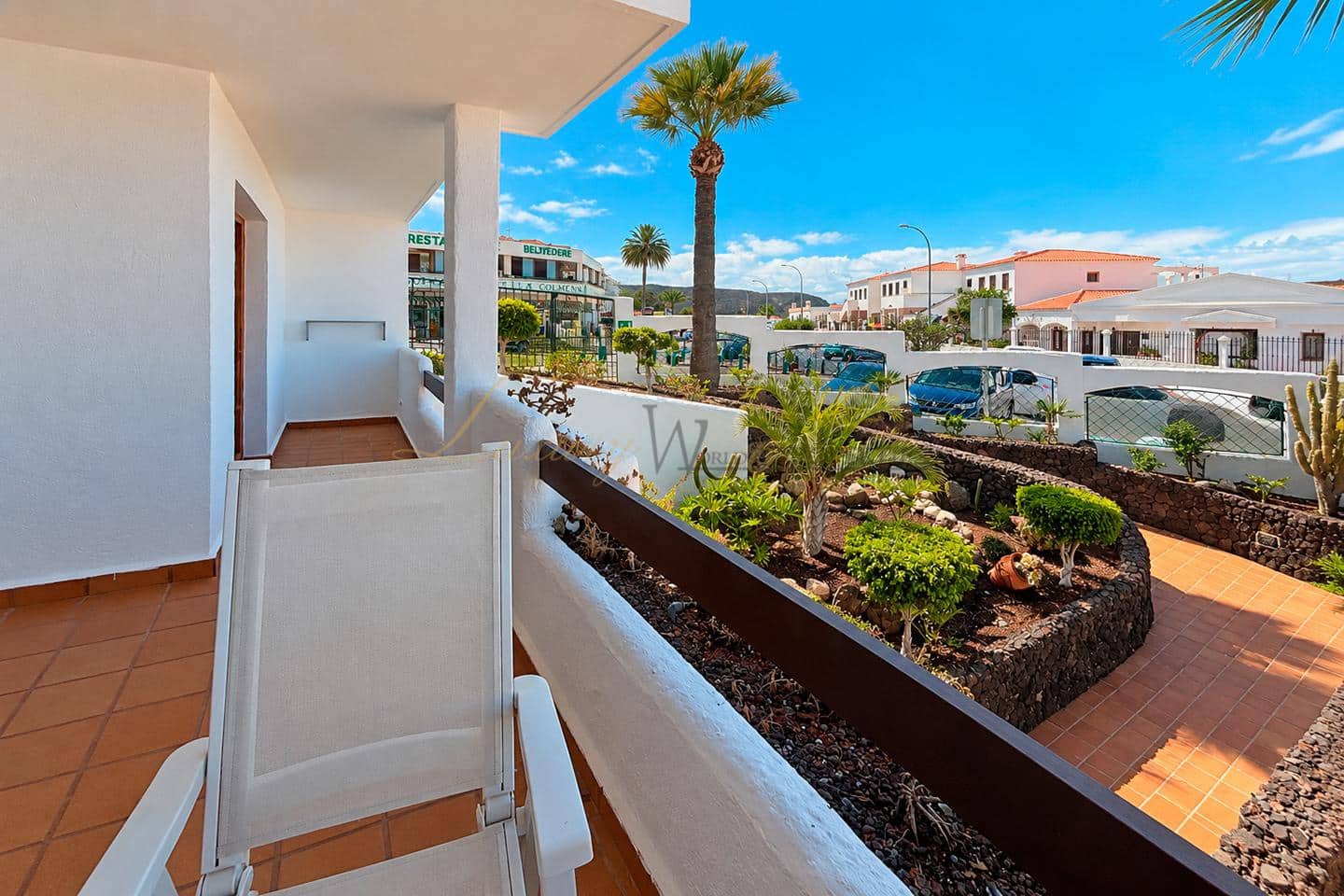 2 slaapkamer Flat te koop in Los Cristianos met zwembad - € 279.000 (Ref: 10130374)