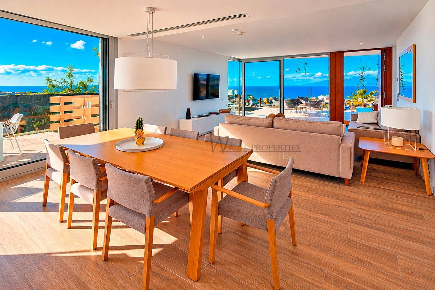 3 soverom Villa til salgs i Guia de Isora med svømmebasseng garasje - € 2 150 000 (Ref: 10154310)