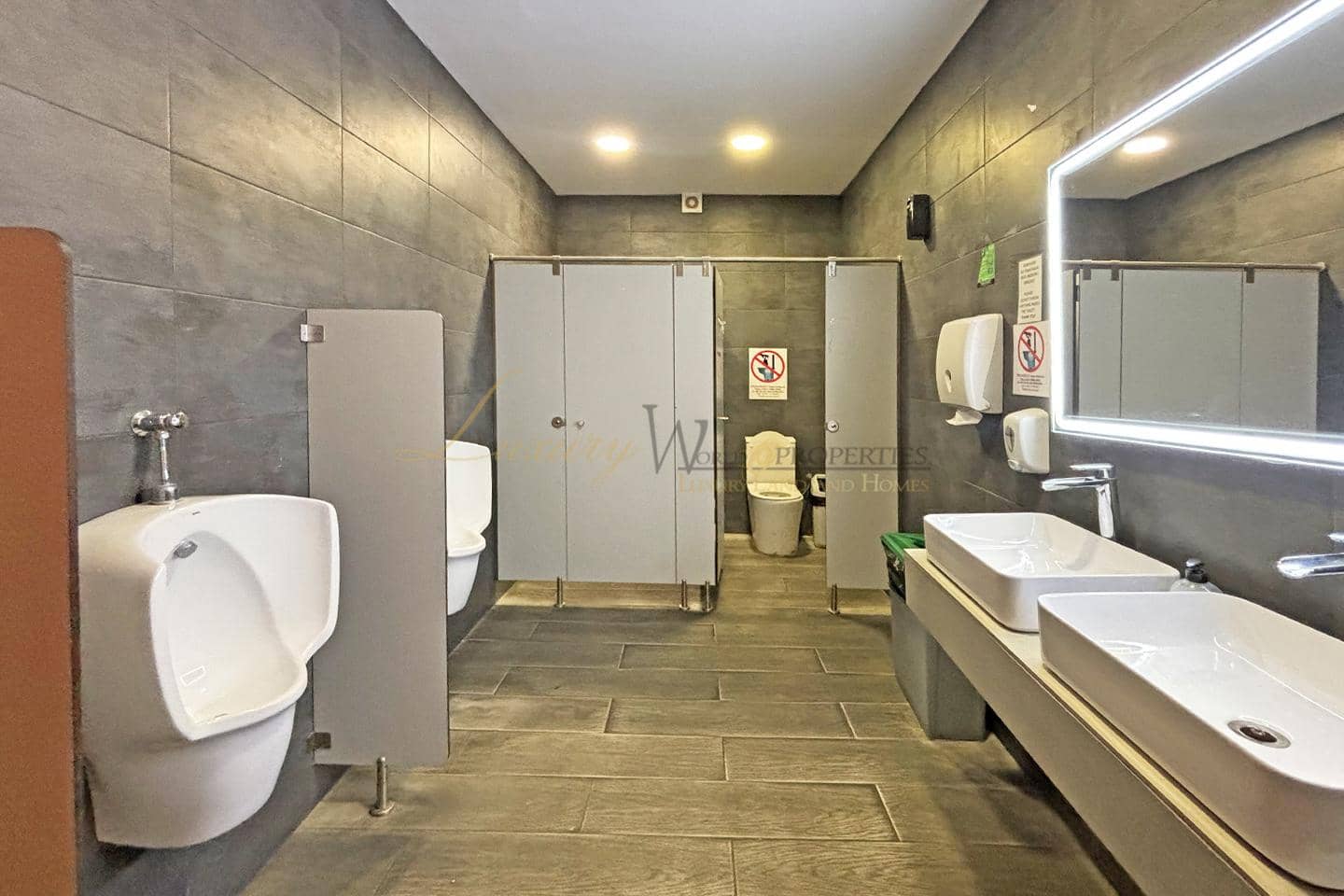 1 sypialnia Biznes do wynajęcia w Los Cristianos - 3 740 € (Ref: 10160512)