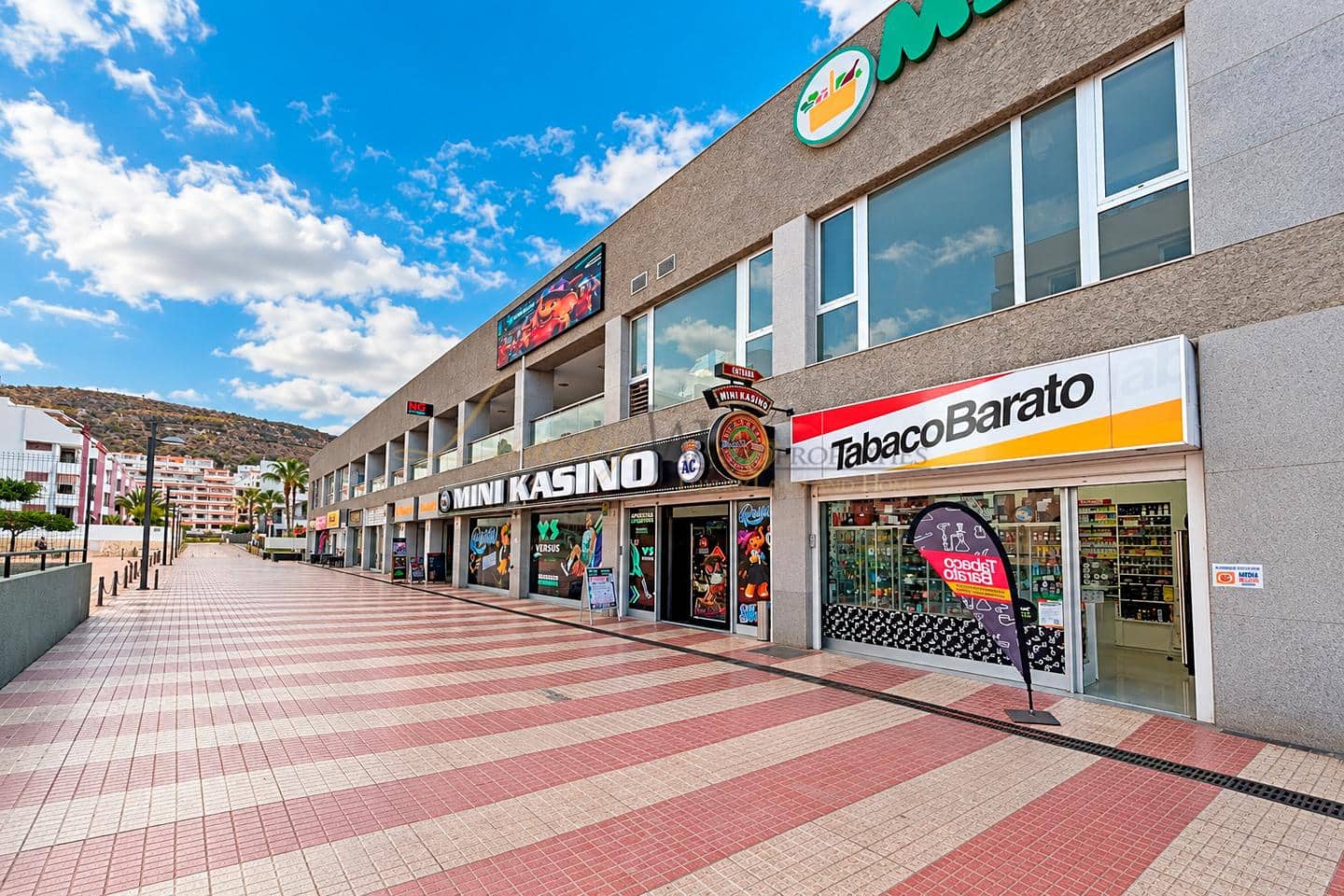 1 sypialnia Biznes do wynajęcia w Los Cristianos - 3 740 € (Ref: 10160512)