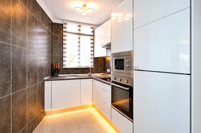 Flat te koop in Playa de las Americas, Arona met zwembad - € 289.000 (Ref: 10160621)