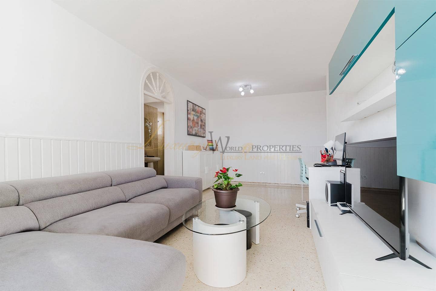 3 bedroom Flat for sale in Costa Adeje with pool garage - € 485,000 (Ref: 10167431)