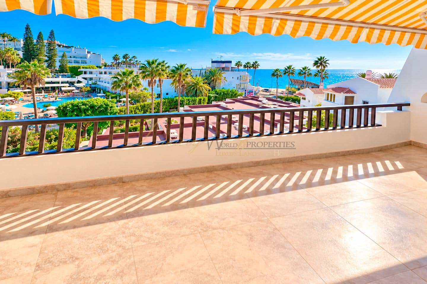 3 Zimmer Wohnung zu verkaufen in Costa Adeje mit Pool - 899.000 € (Ref: 10167514)