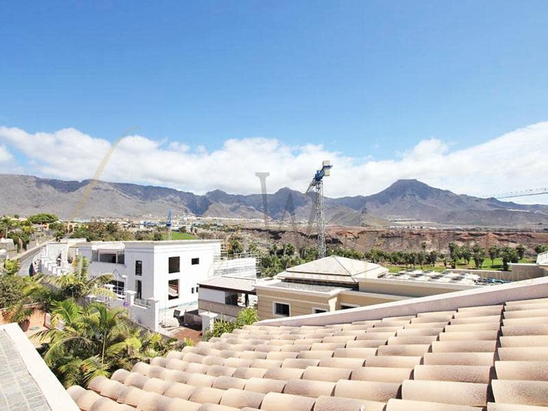 6 bedroom Villa for sale in Costa Adeje with pool garage - € 4,250,000 (Ref: 5733413)