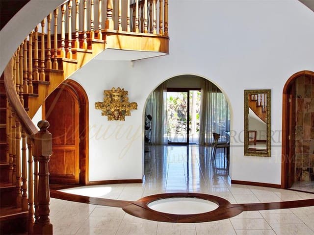 3 slaapkamer Villa te koop in Amarilla Golf, San Miguel de Abona met zwembad garage - € 3.250.000 (Ref: 5976644)