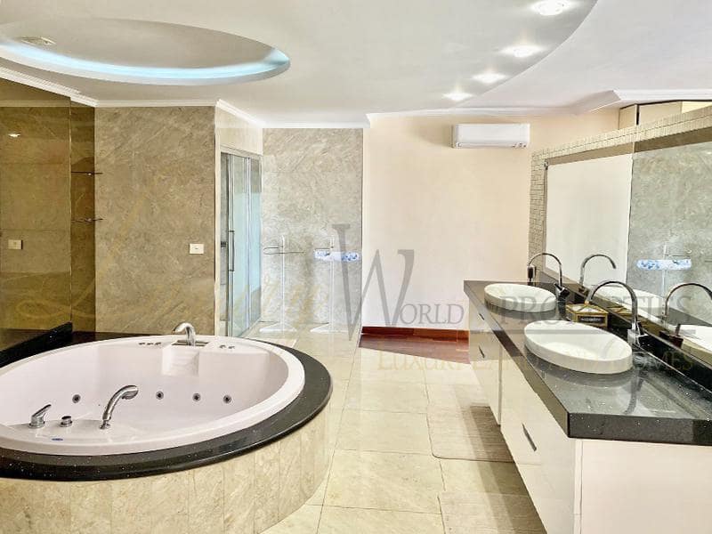 3 bedroom Villa for sale in Amarilla Golf with pool garage - € 2,970,000 (Ref: 5976644)