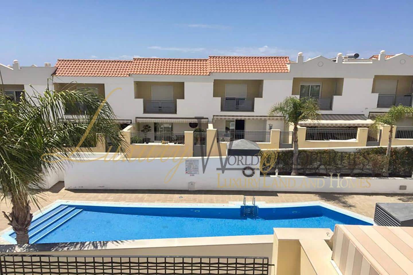 4 chambre Villa/Maison à vendre à Costa Adeje avec piscine garage - 549 000 € (Ref: 6328742)