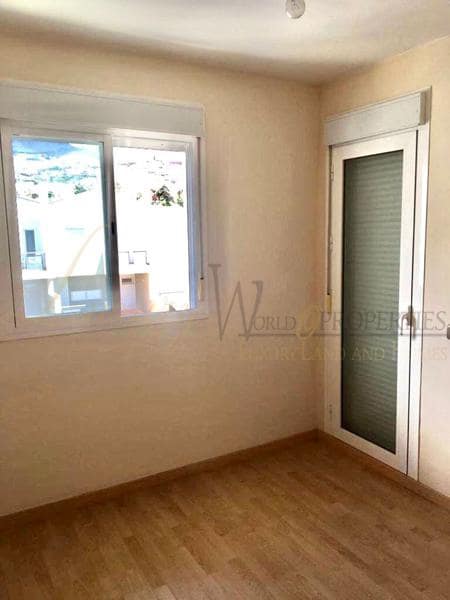 4 bedroom Villa for sale in Costa Adeje with pool garage - € 665,000 (Ref: 6328742)