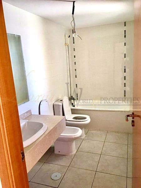 4 bedroom Villa for sale in Costa Adeje with pool garage - € 665,000 (Ref: 6328742)