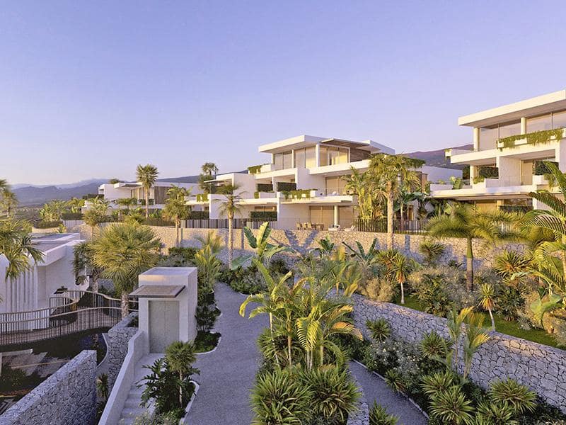 Piso de 3 habitaciones en Guía de Isora en venta con piscina garaje - 1.553.000 € (Ref: 6944097)
