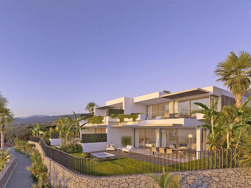 Piso de 3 habitaciones en Guía de Isora en venta con piscina garaje - 1.553.000 € (Ref: 6944097)