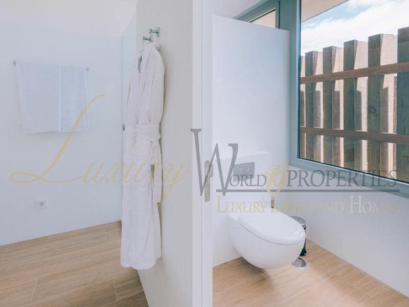 3 soveværelse Villa til salg i Guia de Isora med swimmingpool garage - € 2.225.000 (Ref: 7039993)