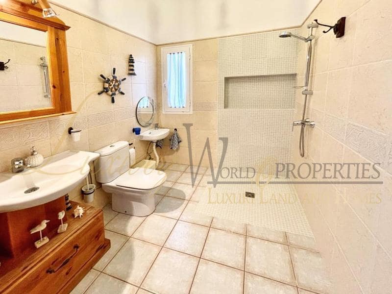 9 soveværelse Villa til salg i Las Rosas (Las Galletas) med garage - € 1.365.000 (Ref: 7261110)