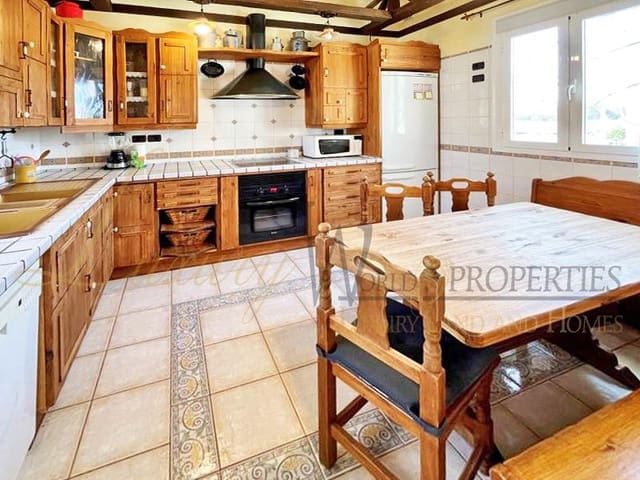 9 soveværelse Villa til salg i Las Rosas (Las Galletas), Arona med garage - € 1.365.000 (Ref: 7261110)