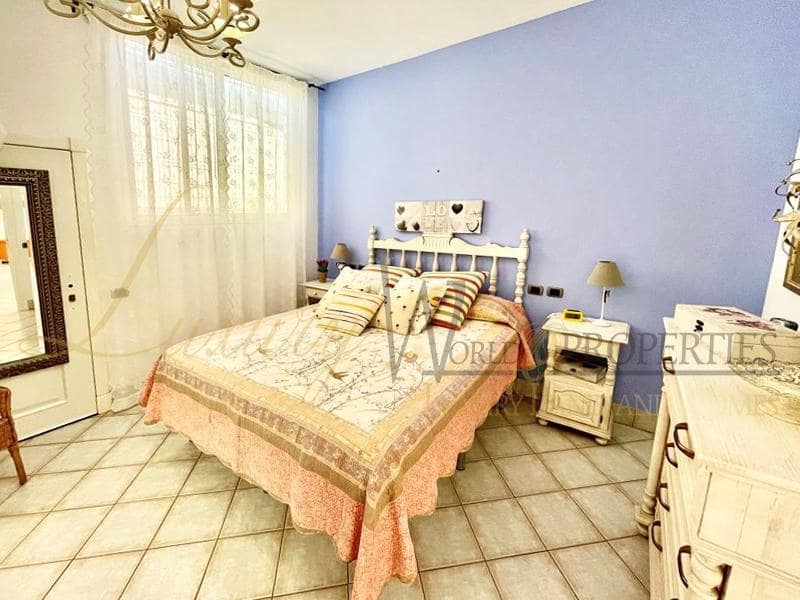 9 soveværelse Villa til salg i Las Rosas (Las Galletas) med garage - € 1.365.000 (Ref: 7261110)