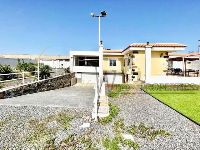 9 Zimmer Villa zu verkaufen in Las Rosas (Las Galletas), Arona mit Garage - 1.365.000 € (Ref: 7261110)