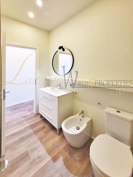 1 soverom Leilighet til salgs i Costa del Silencio med svømmebasseng garasje - € 338 000 (Ref: 7437535)