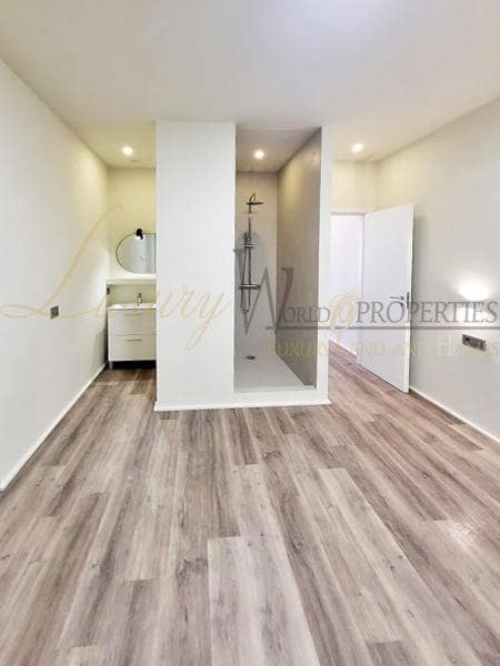 1 soverom Leilighet til salgs i Costa del Silencio med svømmebasseng garasje - € 338 000 (Ref: 7437535)