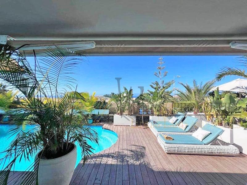 4 chambre Villa/Maison à vendre à Costa Adeje avec piscine garage - 1 200 000 € (Ref: 7473817)