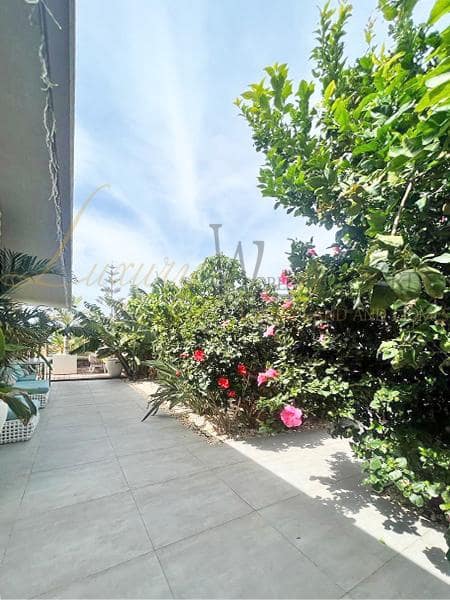 4 chambre Villa/Maison à vendre à Costa Adeje avec piscine garage - 1 200 000 € (Ref: 7473817)