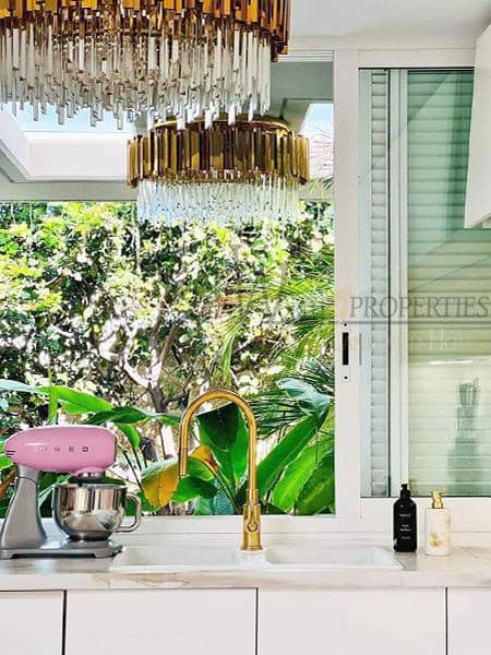 4 bedroom Villa for sale in Costa Adeje with pool garage - € 1,200,000 (Ref: 7473817)