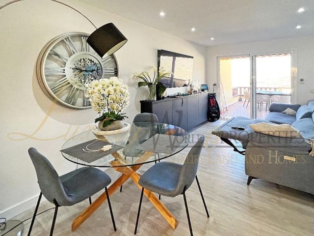 2 bedroom Flat for sale in Torviscas Centro y Alto, Adeje with pool - € 429,000 (Ref: 7658151)