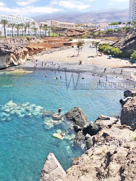 2 bedroom Flat for sale in Playa Paraiso with pool - € 450,000 (Ref: 7825713)