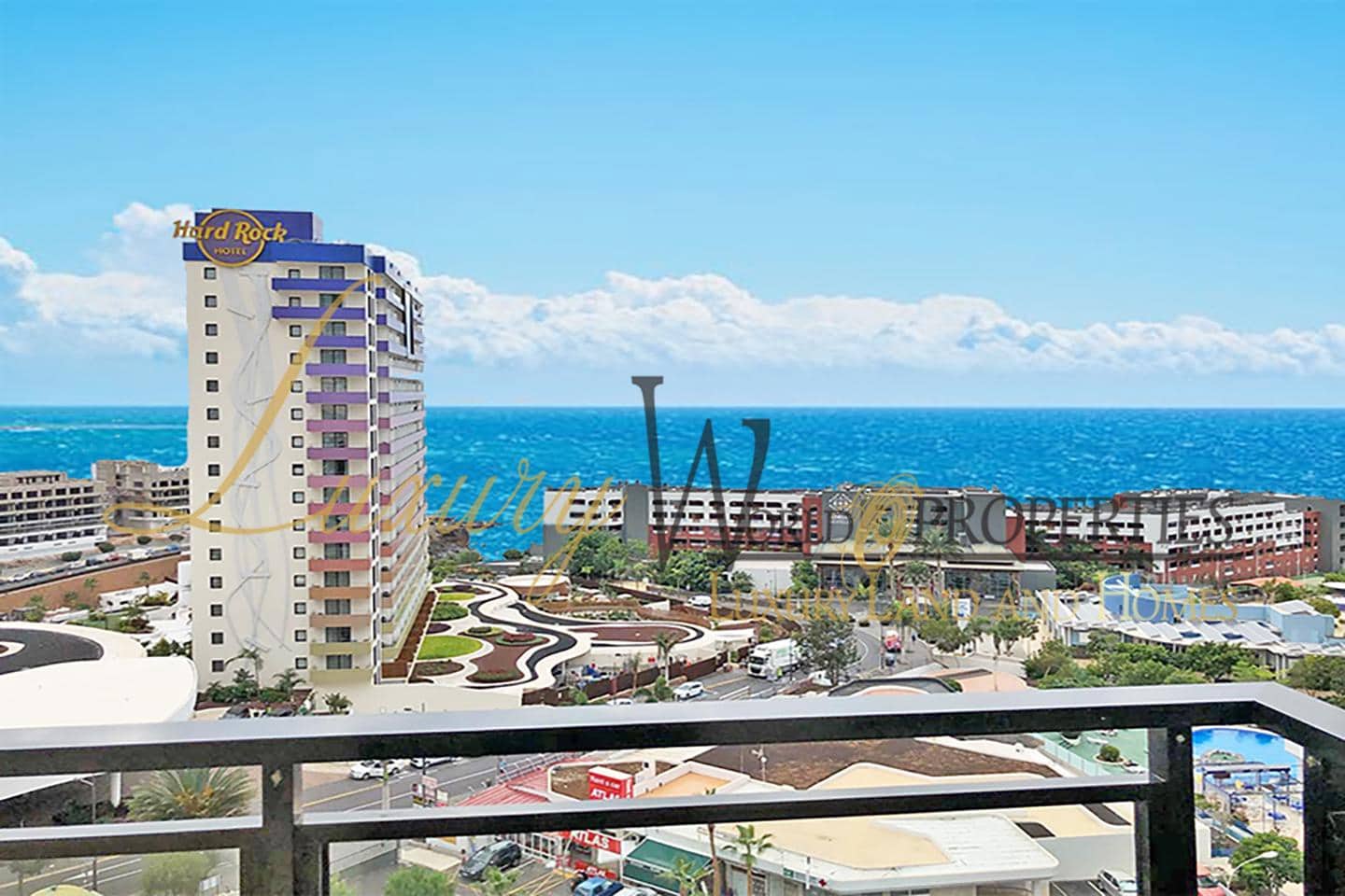 2 bedroom Flat for sale in Playa Paraiso with pool - € 450,000 (Ref: 7825713)