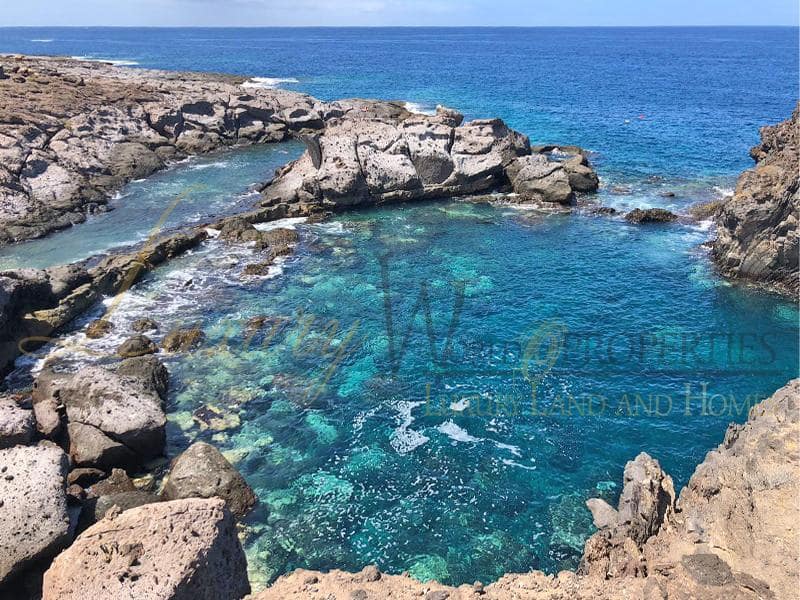 2 bedroom Flat for sale in Playa Paraiso with pool - € 450,000 (Ref: 7825713)