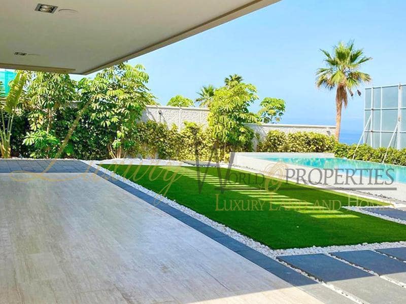 5 soverom Villa til salgs i Costa Adeje med svømmebasseng garasje - € 4 300 000 (Ref: 7829287)