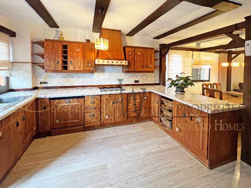 5 soveværelse Villa til salg i El Madronal med swimmingpool garage - € 3.150.000 (Ref: 7837307)