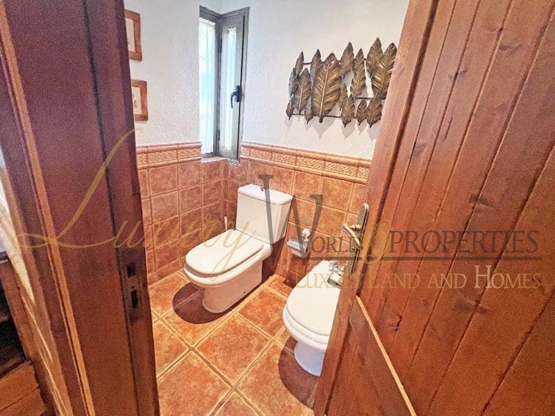 5 bedroom Villa for sale in El Madronal with pool garage - € 3,150,000 (Ref: 7837307)