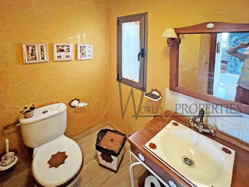 5 bedroom Villa for sale in El Madronal with pool garage - € 3,150,000 (Ref: 7837307)