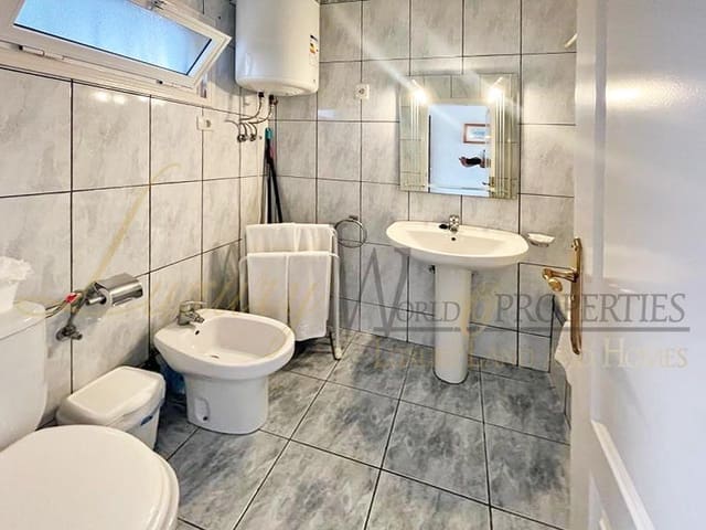 1 slaapkamer Flat te koop in La Caldera, Adeje met zwembad - € 279.000 (Ref: 7863036)