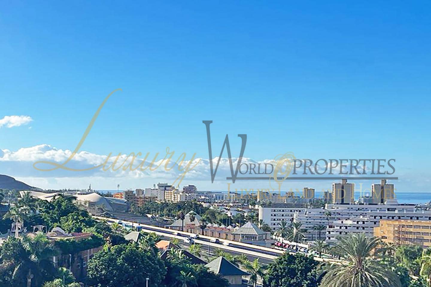 1 makuuhuone Asunto myytävänä paikassa Costa Adeje mukana uima-altaan - 279 000 € (Ref: 7863036)